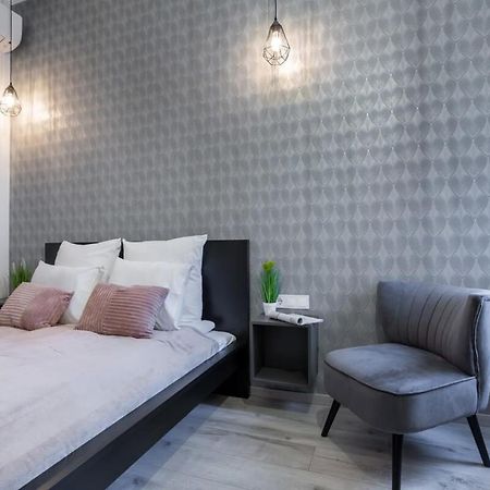 Extra Central And New Studio Budapeşte Dış mekan fotoğraf