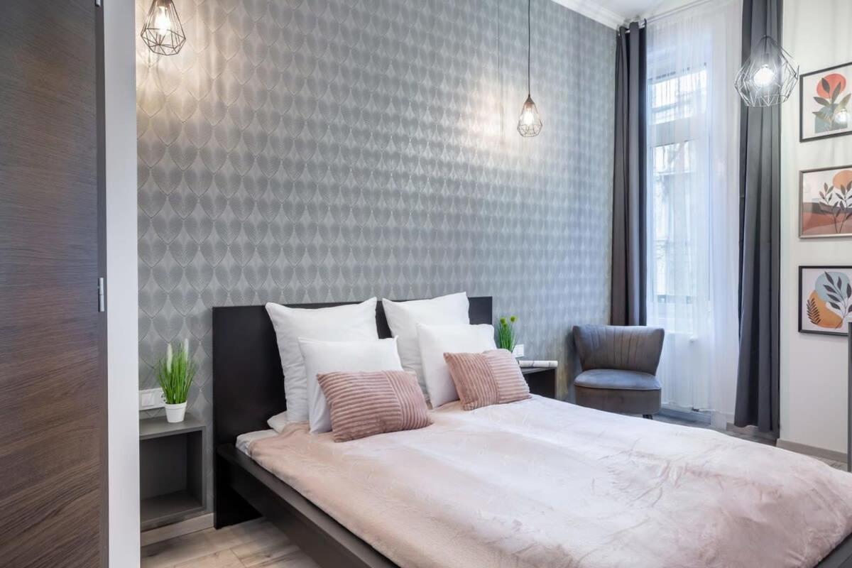 Extra Central And New Studio Budapeşte Dış mekan fotoğraf