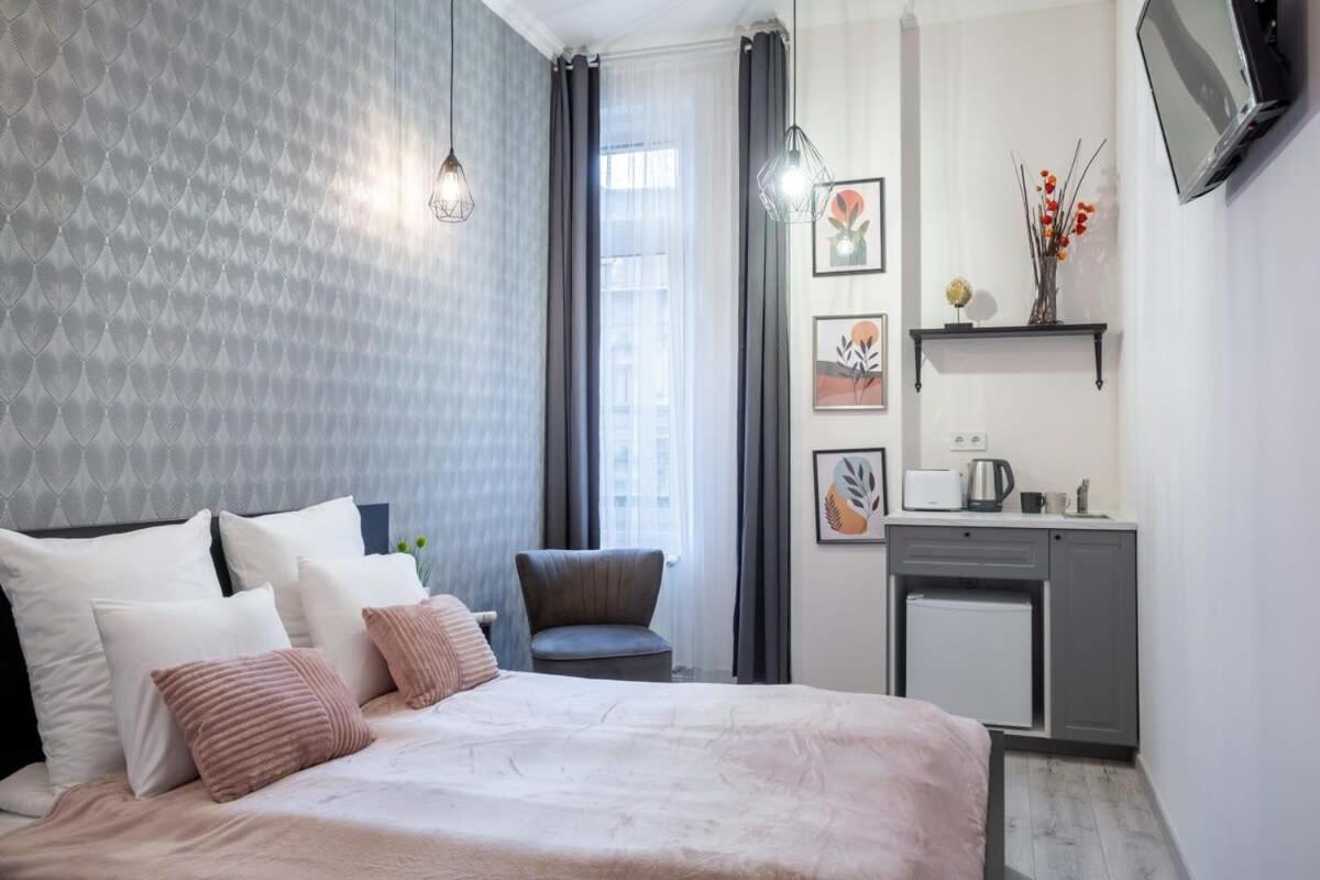 Extra Central And New Studio Budapeşte Dış mekan fotoğraf
